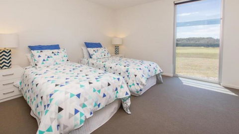 ST ANDREWS BEACH APARTMENT 4.02 - Accommodation Australia 2