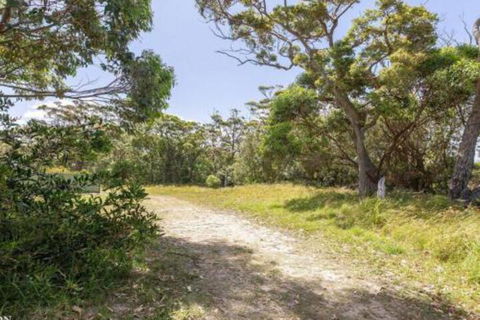 Walling Clifton Gardens Backing Onto Golf Course - Australia Shopping 2