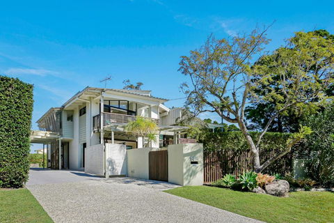 The Lighthouse Noosa Hill - Accommodation Australia 3