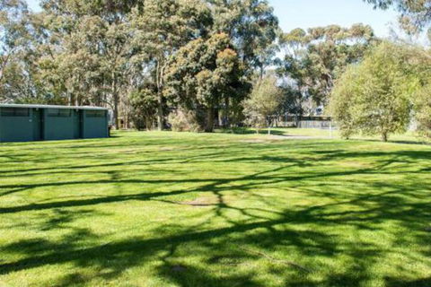 Kalganyi Holiday Park - Accommodation Australia 4