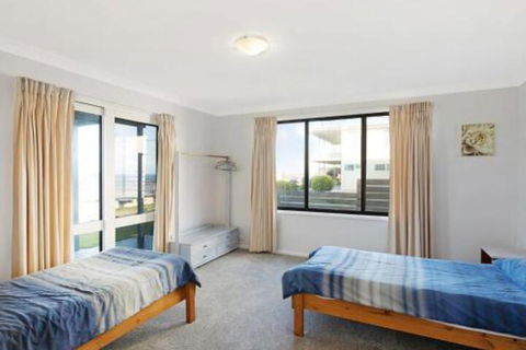 45 Hillside Cres Beach House - Australia Shopping 3