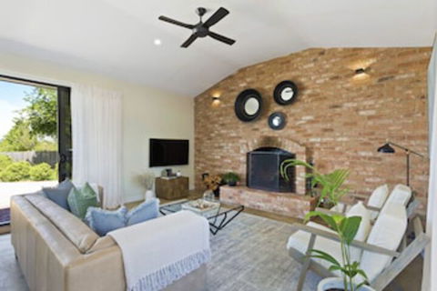 Embracing Evandale - Accommodation Australia 0