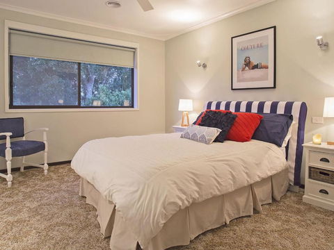 ROANJOKA DROMANA.... - Accommodation Australia 6