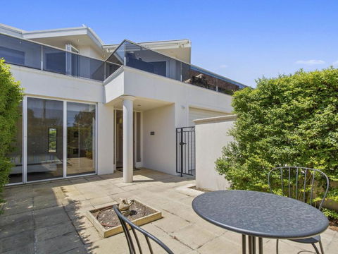 SEA GRANGE MORNINGTON - Accommodation Australia 7