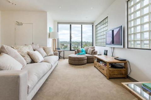 THE PENTHOUSE MORNINGTON - Accommodation Australia 5