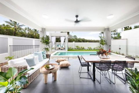 WINDFALL In PALM COVE - Accommodation Australia 5