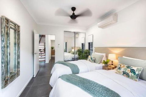 WINDFALL In PALM COVE - Accommodation Australia 3