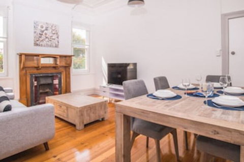 Beautiful Pre-loved Ashfield 4 Bedroom Home - Australia Shopping 0
