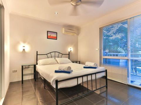 RED COWRIE 321atPALM COVE - Accommodation Australia 1