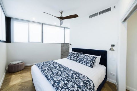 Accommodate Canberra Warehouse - Australia Shopping 1