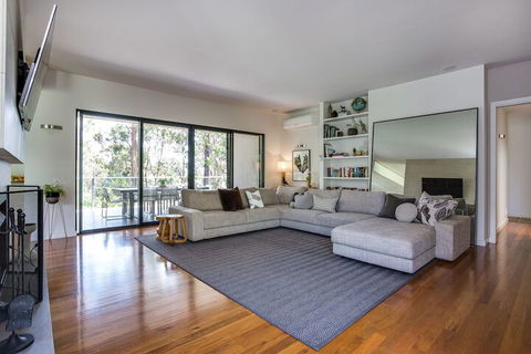 Kalina Retreat Tennis & Pool - Accommodation Australia 6