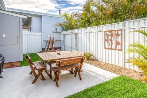 The Surf Shack - Accommodation Australia 6