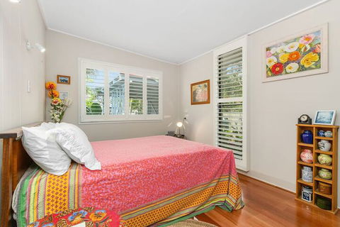 BEACH RETREAT - Accommodation Australia 6