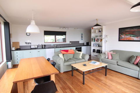 DOLPHIN LOOKOUT COTTAGE Amazing Views Of The Bay Of Fires - Accommodation Australia 6