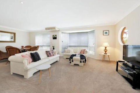 Hook Wine & Sinker Hervey Bay - Accommodation Australia 4