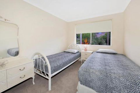 Hook Wine & Sinker Hervey Bay - Accommodation Australia 3