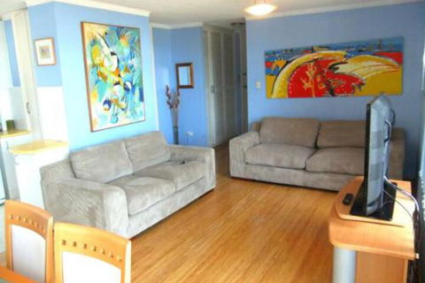 Seaview #2 2 / 171 Avoca Drive - Local Tourism 5