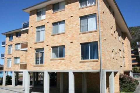 Seaview #2 2 / 171 Avoca Drive - Local Tourism 2