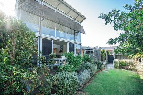 Santorini On Seaview Beachside Living Sauna Wifi - Australia Shopping 2