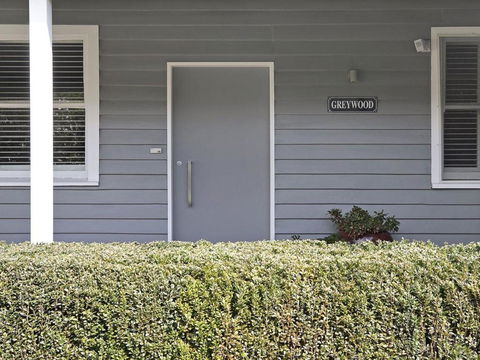 Greywood Classic Highlands Charm & Serene Living - Australia Shopping 5
