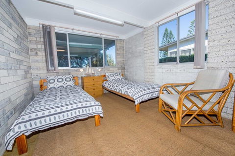 Fingal Bay Beach House 32 Lentara Street - Accommodation Australia 6