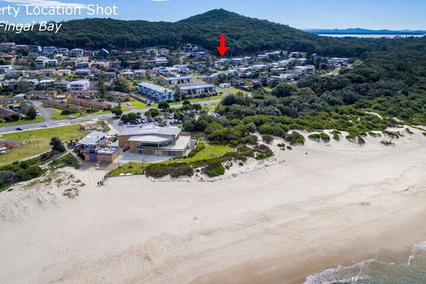Fingal Bay Beach House 32 Lentara Street - Accommodation Australia 2