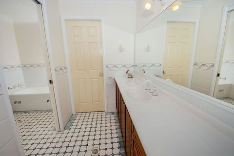 Whitesands Road Unit 2 / 12 - Accommodation Australia 5