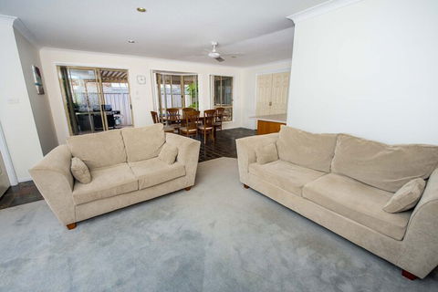 Whitesands Road Unit 2 / 12 - Accommodation Australia 3