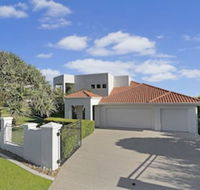 Castaways Beachside Family Retreat 44 Driftwood Drive - Accommodation Australia