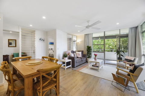 Noosa Heads Beach Getaway Unit 3 Yaringa 29 Noosa Drive - Accommodation Australia 3