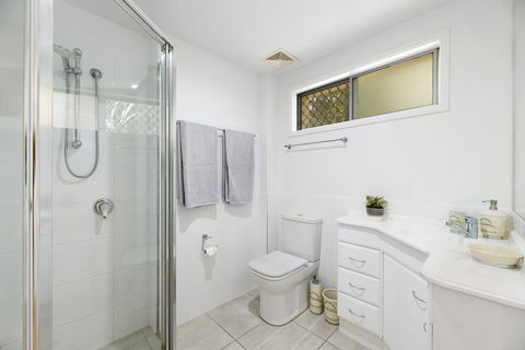 Noosa Heads Beach Getaway Unit 3 Yaringa 29 Noosa Drive - Accommodation Australia 1