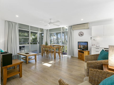 Noosa Heads Beach Getaway Unit 3 Yaringa 29 Noosa Drive - Accommodation Australia 6