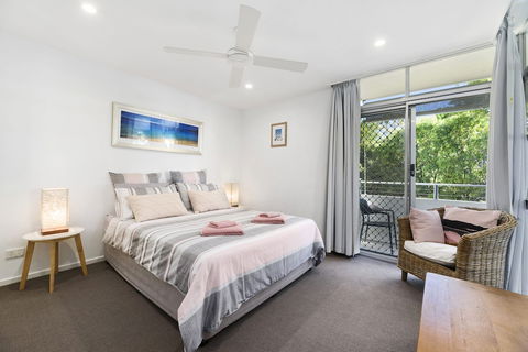 Noosa Heads Beach Getaway Unit 3 Yaringa 29 Noosa Drive - Accommodation Australia 4
