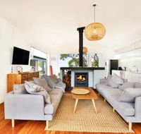 Ayana Beach House Pet Friendly Opposite Beach - Accommodation Australia