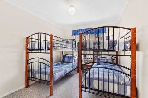 Farm Road, 6A - Accommodation Australia 7
