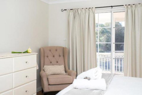 Macleay Street 23 Narrawallee - Bed n Breakfasts 5