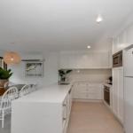 BEAUTIFULLY RENOVATED OCEANSIDE APARTMENT Lamer 9 - Accommodation Australia 0