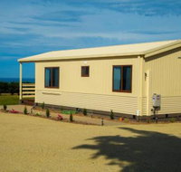 OMARU FARM STAY - Bed n Breakfasts