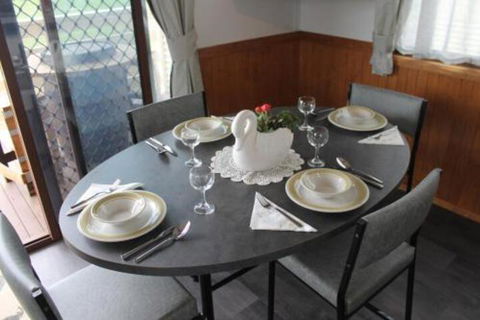 OMARU FARM STAY - Accommodation Australia 4