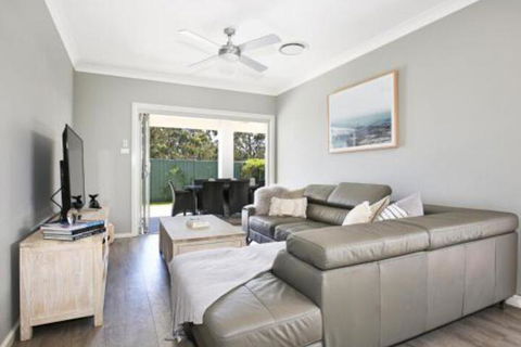 Wowly Waters Pet Friendly 1 Min Walk To Beach - Accommodation Australia 7