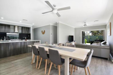 Wowly Waters Pet Friendly 1 Min Walk To Beach - Accommodation Australia 5