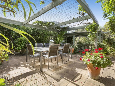 TUSCAN OASIS RYE - Bed n Breakfasts 1