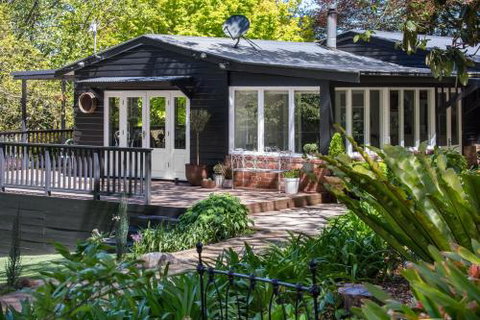 Magnolias On Mernda - Accommodation Australia 3