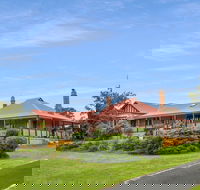 Magnificent Cotillion by Your Innkeeper - Accommodation Australia