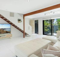 Cool Coastal Chic Noosaville - Accommodation Australia
