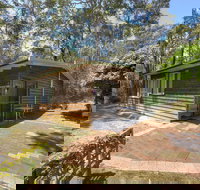 Gum Grove Chalets - Accommodation Australia