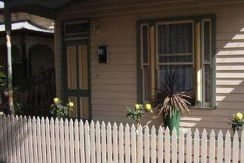 Bed & Breakfast At Stephanies - Accommodation Australia 6