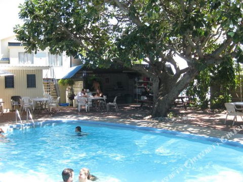 Dingo Moon Lodge Hostel - Accommodation Australia 1