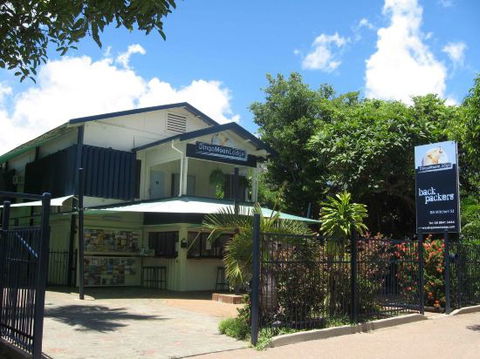 Dingo Moon Lodge Hostel - Accommodation Australia 5