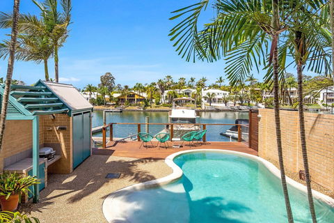 Sunshine Villa At Sanctuary Cove - Accommodation Australia 1